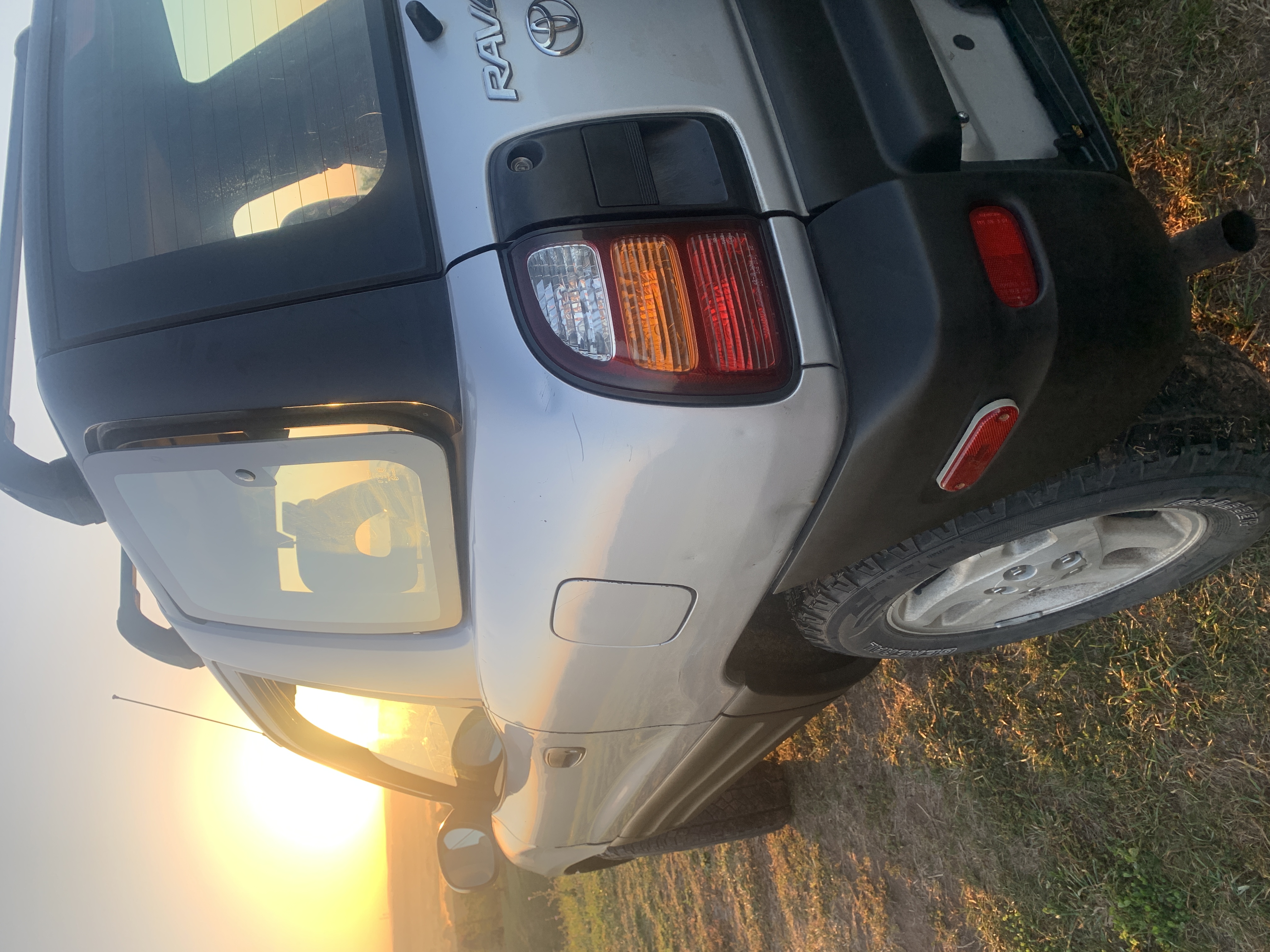 1998 Toyota RAV4 2 Door AWD — photo 90